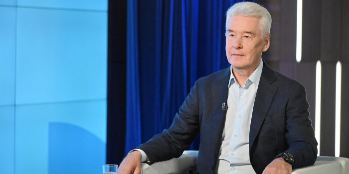 Собянин: Почти 300 единиц коммунальной техники передали новым регионам России