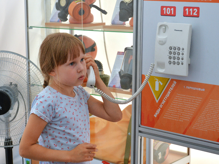 Специалисты ГОЧСиПБ рассказали о скрытых угрозах в детской комнате