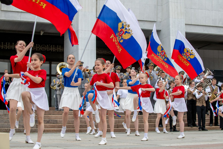 Как на Поклонной горе отметили День России