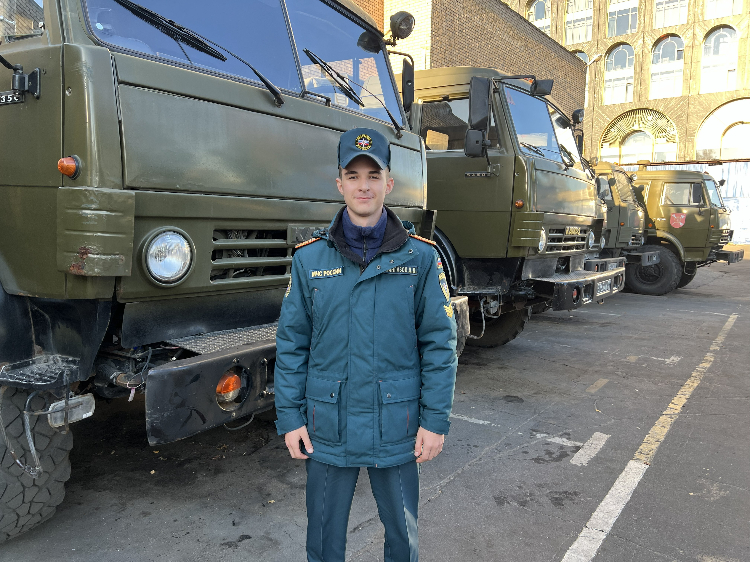В ДОСААФ на Поклонной улице начался новый учебный год для будущих военных водителей