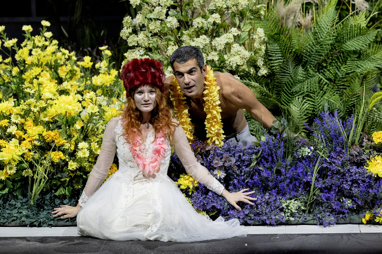 Любовь в эпоху селфи: мистерию о современности представили в «Мастерской Фоменко»