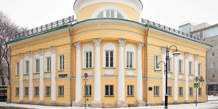 На Пятницкой отреставрировали особняк XVIII–XIX веков