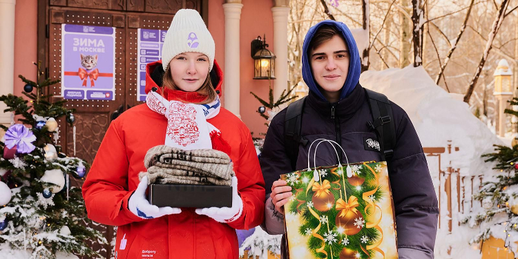 Волонтеры «Фабрики подарков» приняли свыше 12 тысяч товаров для участников СВО