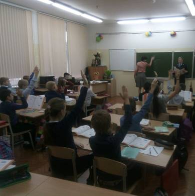Сотрудники ЛО МВД России в аэропорту Внуково проводят оперативно-профилактическое мероприятие «Твой выбор»