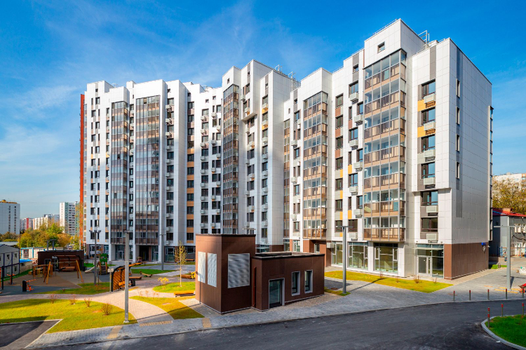Жители 15 районов Москвы получили квартиры по реновации с начала года — Собянин