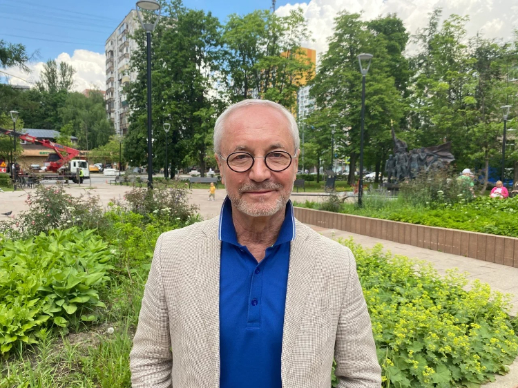 Евгений Герасимов помогает кунцевчанам сохранить память о подвиге молодогвардейцев