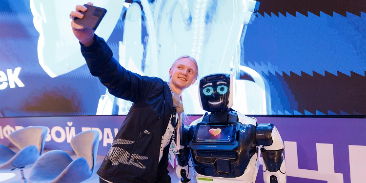 Собянин рассказал о программах поддержки для начинающих предпринимателей