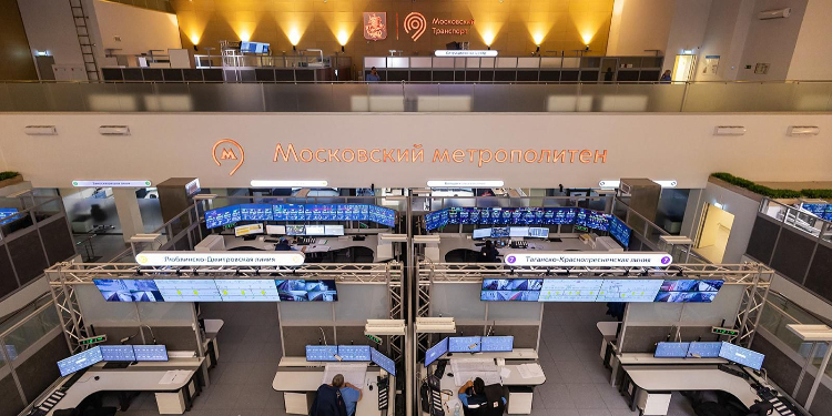 Собянин рассказал, как единый диспетчерский центр улучшает работу метро