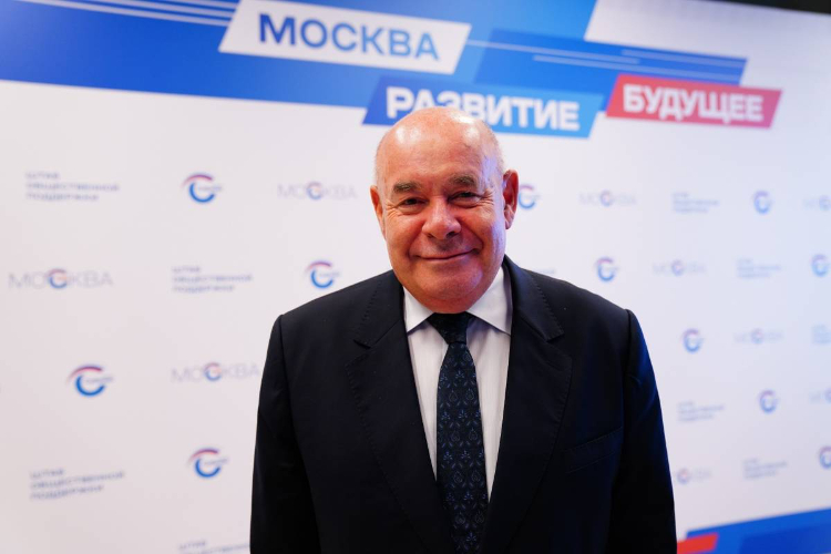 Михаил Швыдкой провел встречу с москвичами в штабе общественной поддержки Сергея Собянина
