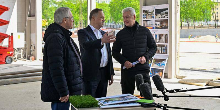 Собянин: Реконструкция исторического стадиона «Металлург» завершится в этом году