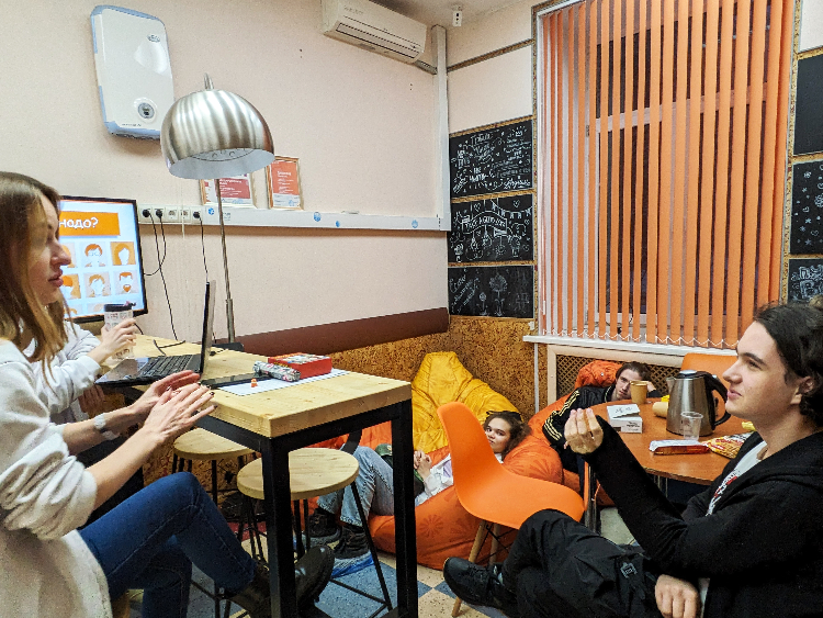 Откровенно о сокровенном. В семейном центре в Дорогомилове для подростков открыт клуб «Территория»
