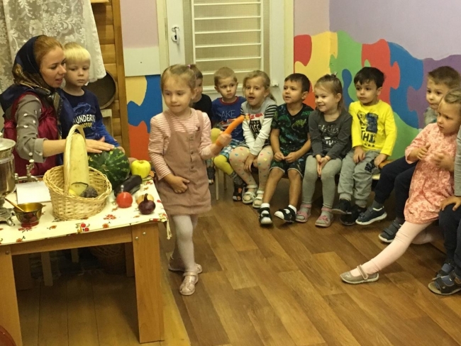 В школе № 2025 появилась русская изба
