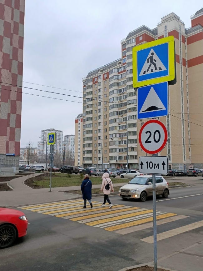 В Солнцеве оборудовали  два пешеходных перехода нового формата