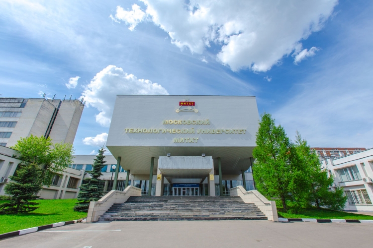 Школьники из России успешно завершили учебу в технопарке «Альтаир» при  РТУ МИРЭА