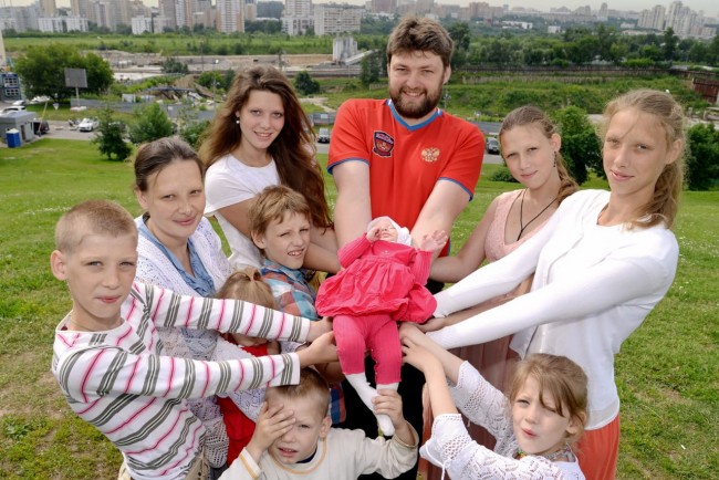 Творчество объединяет. Рассказываем о многодетной семье из Кунцева