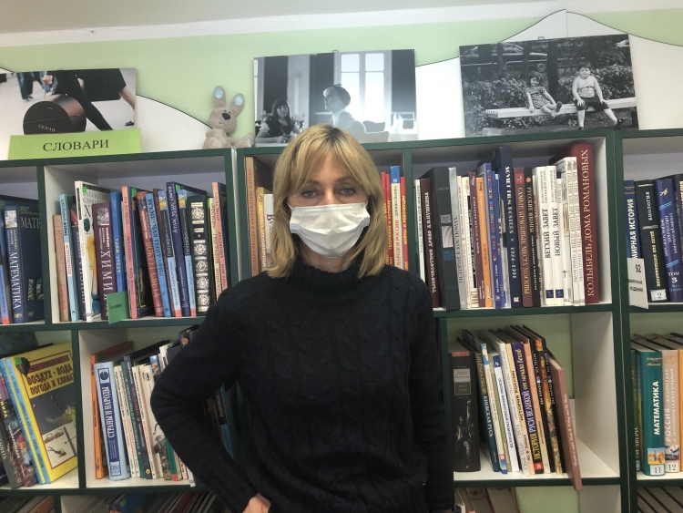 Заведующая библиотекой № 215 Елена Мамаева: «Детская библиотека запустила два онлайн-проекта»