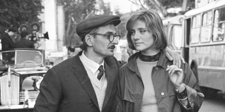 В «Пионере» демонстрируется главный фильм «оттепели» - «Июльский дождь»