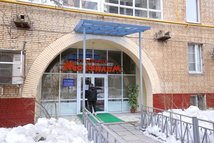 Знаменитый кинематографический отель открывает двери