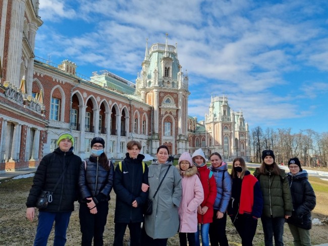 Живая вода? Юные экологи из ЗАО исследовали родник в Тропарёвском парке