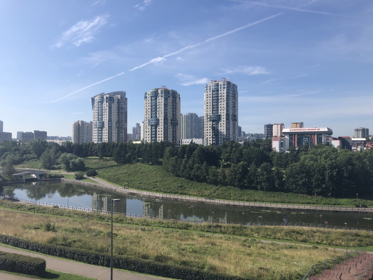 Парки запада Москвы продолжают работать в онлайн-формате