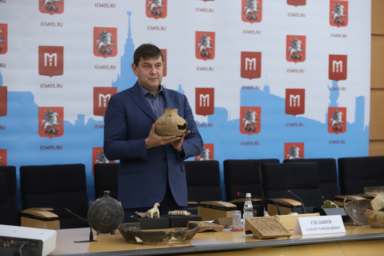 Ловцы древностей. В Москве подвели итоги археологического сезона - 2021