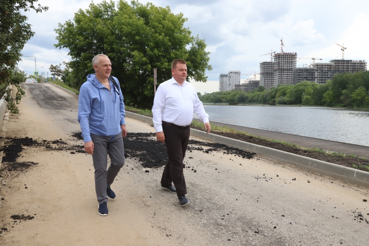 Когда район окрыляет. В Крылатском завершается благоустройство набережной Москвы-реки