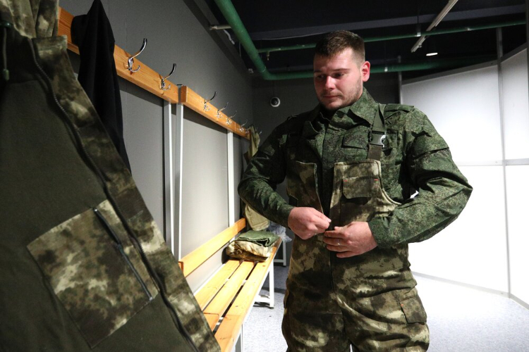 На городские пункты мобилизации продолжают приходить мобилизованные и добровольцы