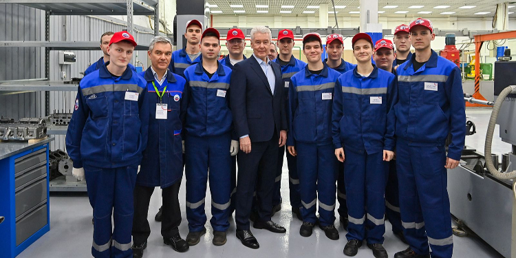 Собянин принял решение о создании в колледжах более 10 тыс дополнительных мест для москвичей