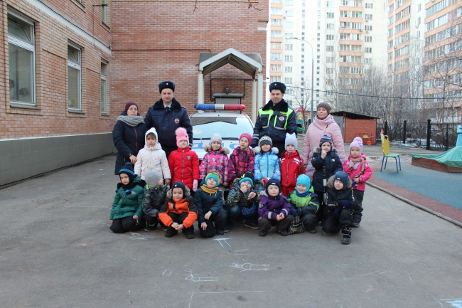 В детских садах Западного округа г. Москвы прошли утренники по безопасности дорожного движения
