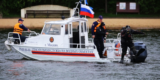 Водолазы Московской поисково-спасательной службы 22 года выполняют задачи на акватории столицы