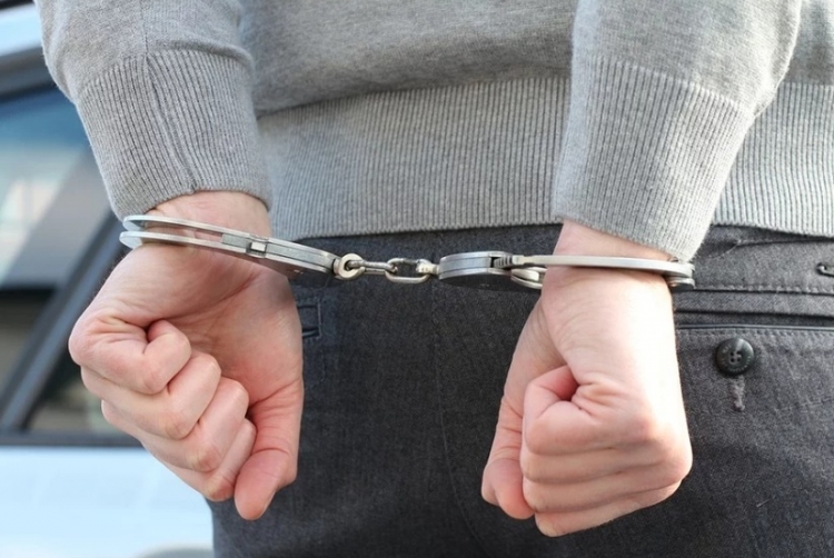 В Москве полицейскими задержан подозреваемый в незаконном хранении огнестрельного оружия и боеприпасов