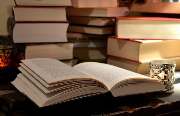 Библиотека в Тропареве-Никулине приглашает на онлайн-дискуссии о книгах