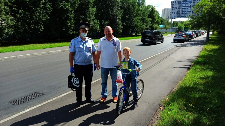 Акция «Юный велосипедист» прошла на Западе столицы