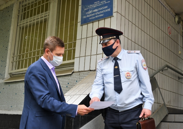 Общественный совет при УВД по ЗАО и сотрудники полиции предостерегают жителей от мошенничества