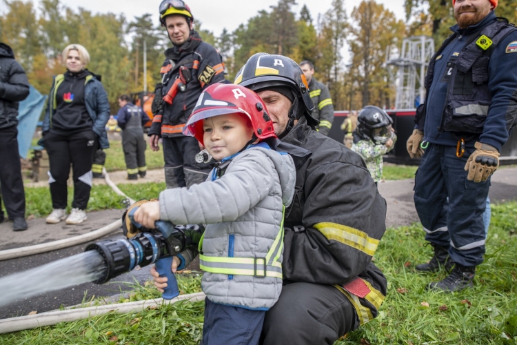 Учебные сборы добровольных пожарных и спасателей прошли в столице