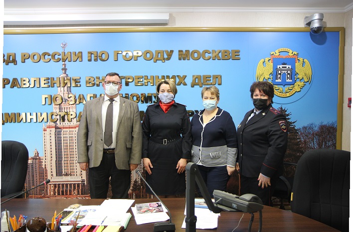 ОС при УВД по ЗАО и полицейские Отдела наркоконтроля УВД по ЗАО провели совместный «круглый стол»