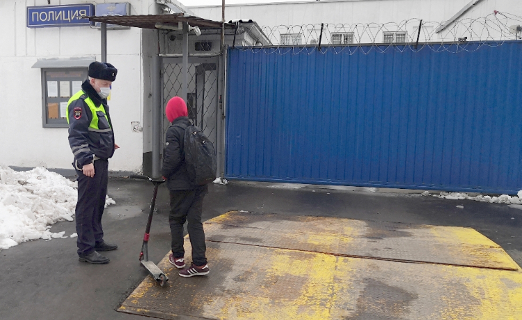 На западе Москвы подвели итоги профилактического мероприятия «Маленький пешеход»