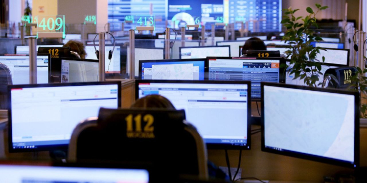 Как это работает: если необходим вызов экстренных служб на место ДТП