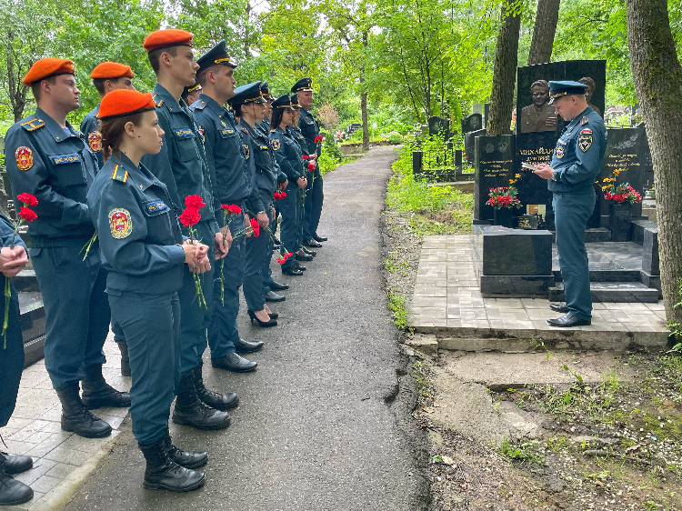 Почтили память Дмитрия Ивановича Михайлика