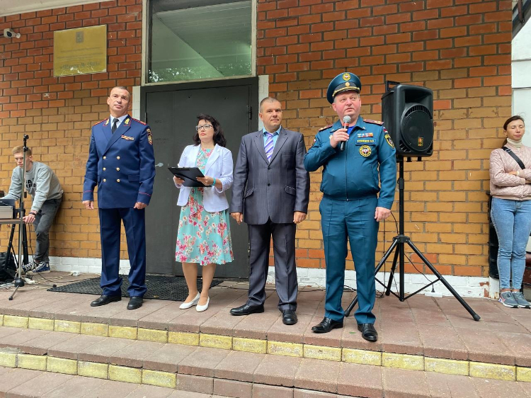 Трехкратного чемпиона мира по пожарно-спасательному спорту поздравили с победой в Международном чемпионате