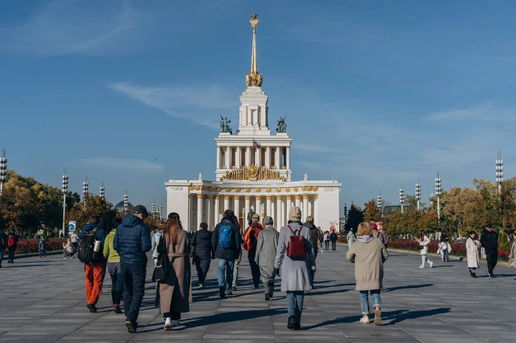 Участие в экскурсиях Москомархитектуры приняло более 800 человек
