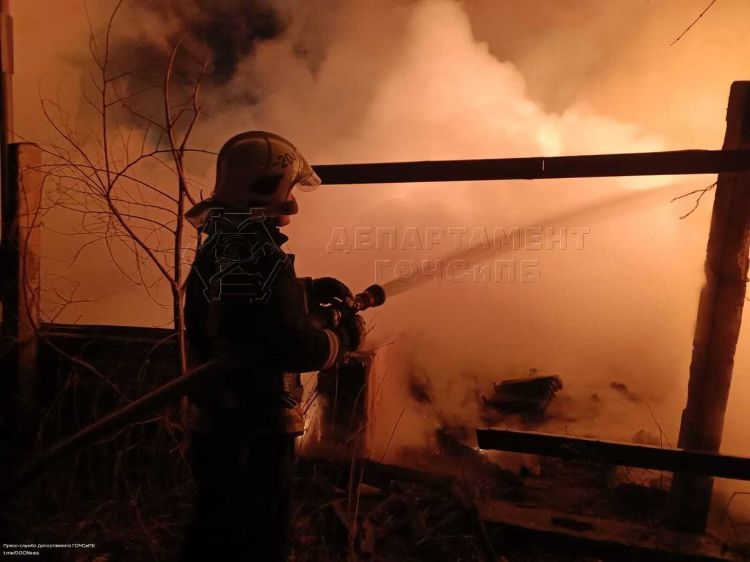 Огнеборцы ЗАО ликвидировали пожар в районе Кунцево