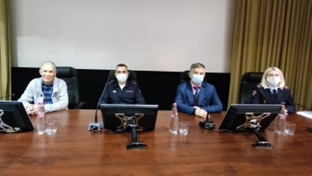 Совет ветеранов УВД по ЗАО при поддержке ОС провели мероприятие с сотрудниками аппарата Управления