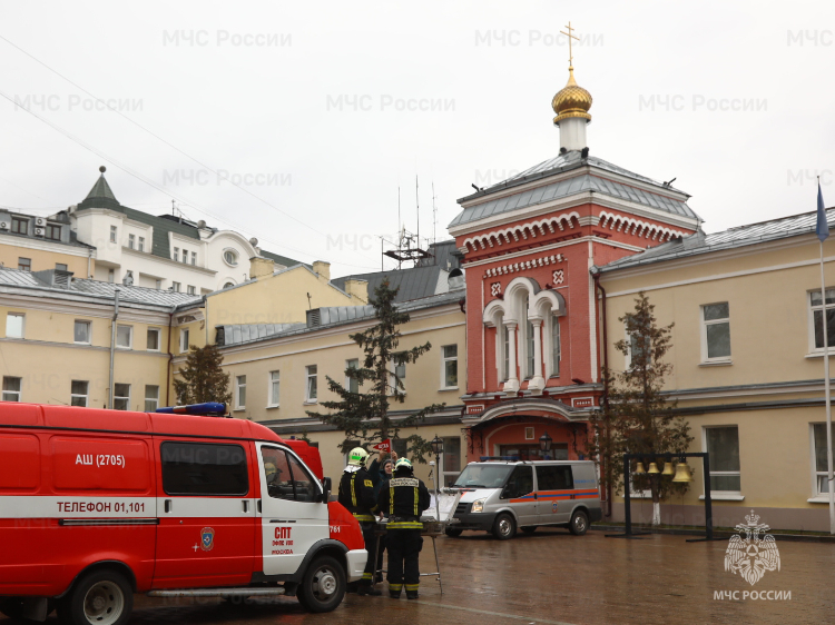 В Главном управлении МЧС России по г. Москве прошла тренировка оперативных штабов пожаротушения