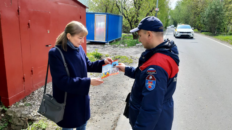 Пожарные ведут профилактическую работу