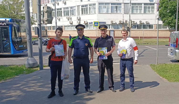 На западе Москвы подвели итоги профилактического мероприятия «Маленький пешеход»