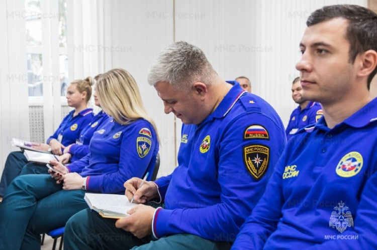 Психологи ГУ МЧС России по г. Москве провели занятия со специалистами Центра управления в кризисных ситуациях