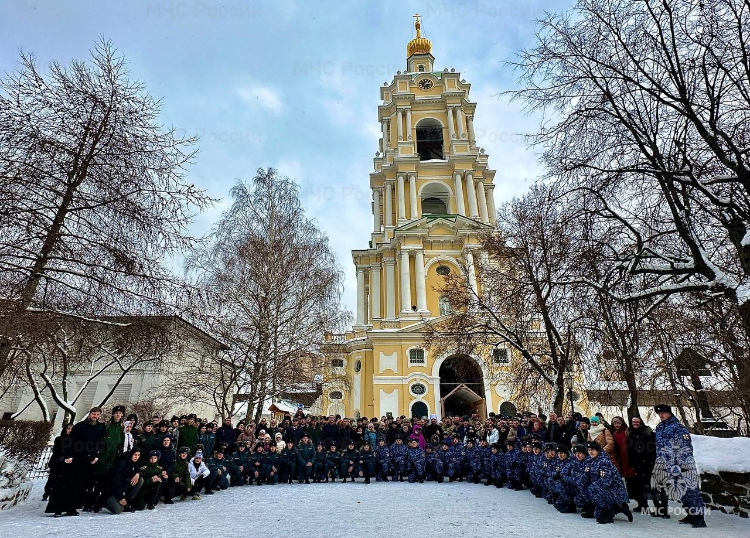 В День героев Отечества почтили память погибших при исполнении служебного долга