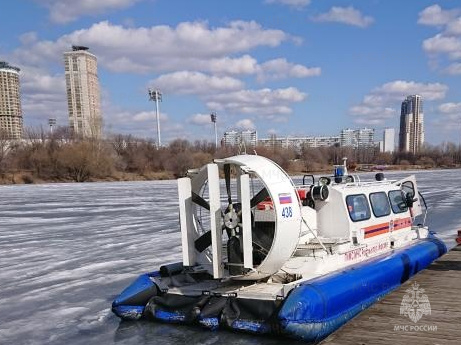 Безопасность на льду под контролем инспекторов Центра ГИМС