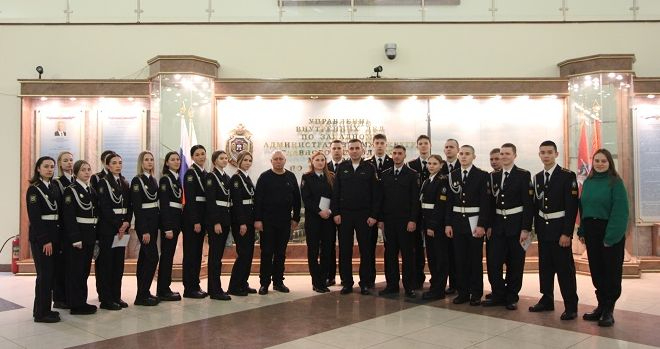 «Студенческий десант» в УВД по ЗАО
